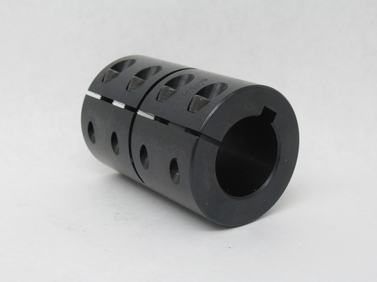 Ruland CLC-24-24-F Clamp Style Rigid Coupling 2-5/8" OD 1-1/2" ID SHELF WEAR NEW
