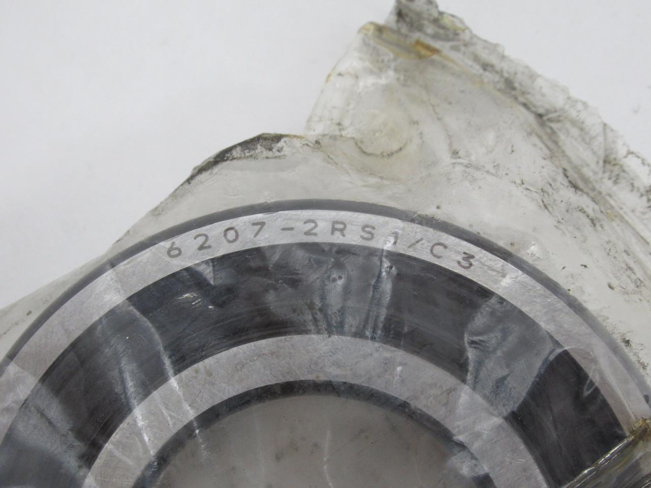 SKF 6207-2RS1/C3 Deep Groove Ball Bearing 72mm OD 35mm ID 17mm W NOP