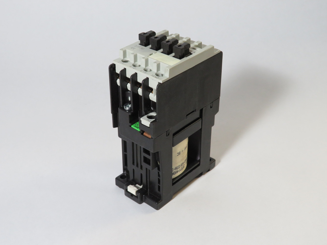 Siemens 3TF3010-0BB4 Contactor 9A 24VDC 3P 1NO NEW