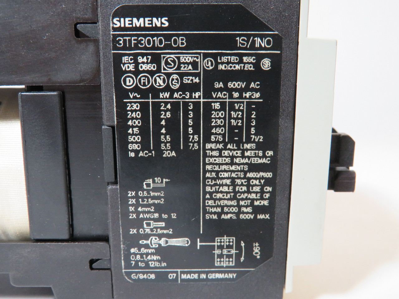 Siemens 3TF3010-0BB4 Contactor 9A 24VDC 3P 1NO NEW