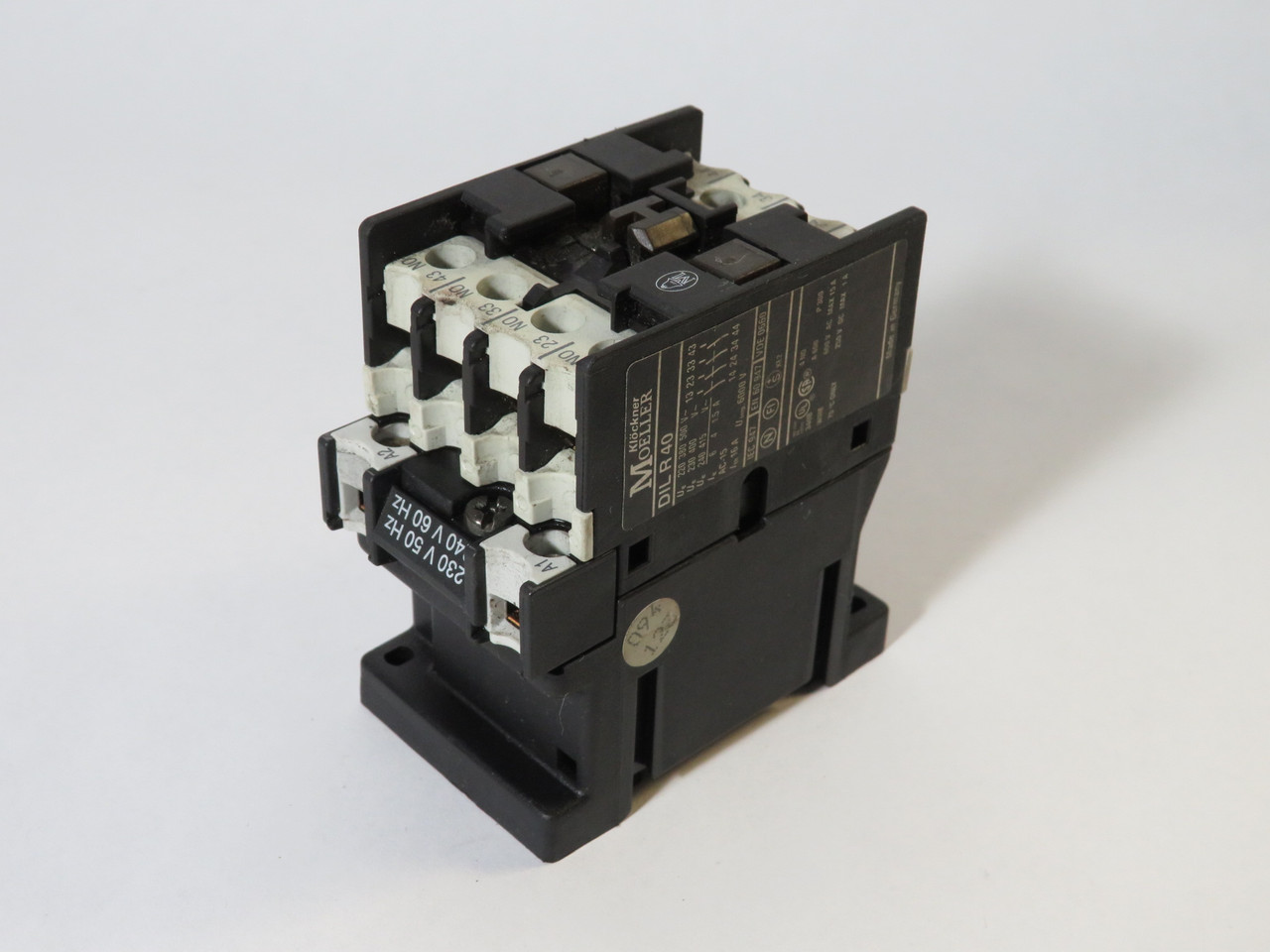 Klockner-Moeller DILR40 Contactor 6A 230/240V 50/60Hz 4NO USED