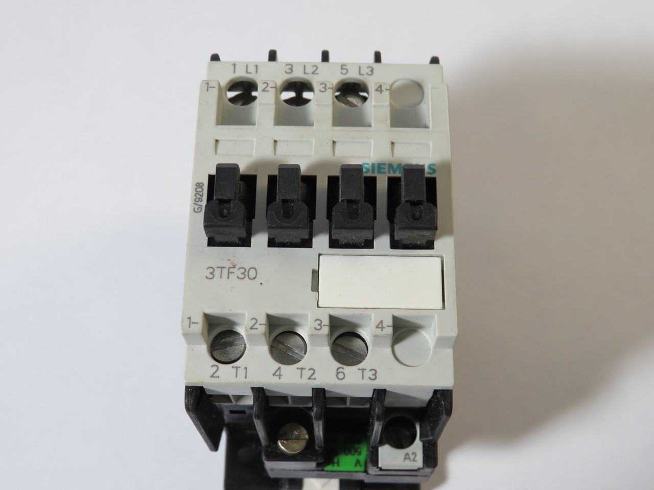 Siemens 3TF3000-0AS0 Contactor 9A 500/600V 50/60Hz 3-Pole USED