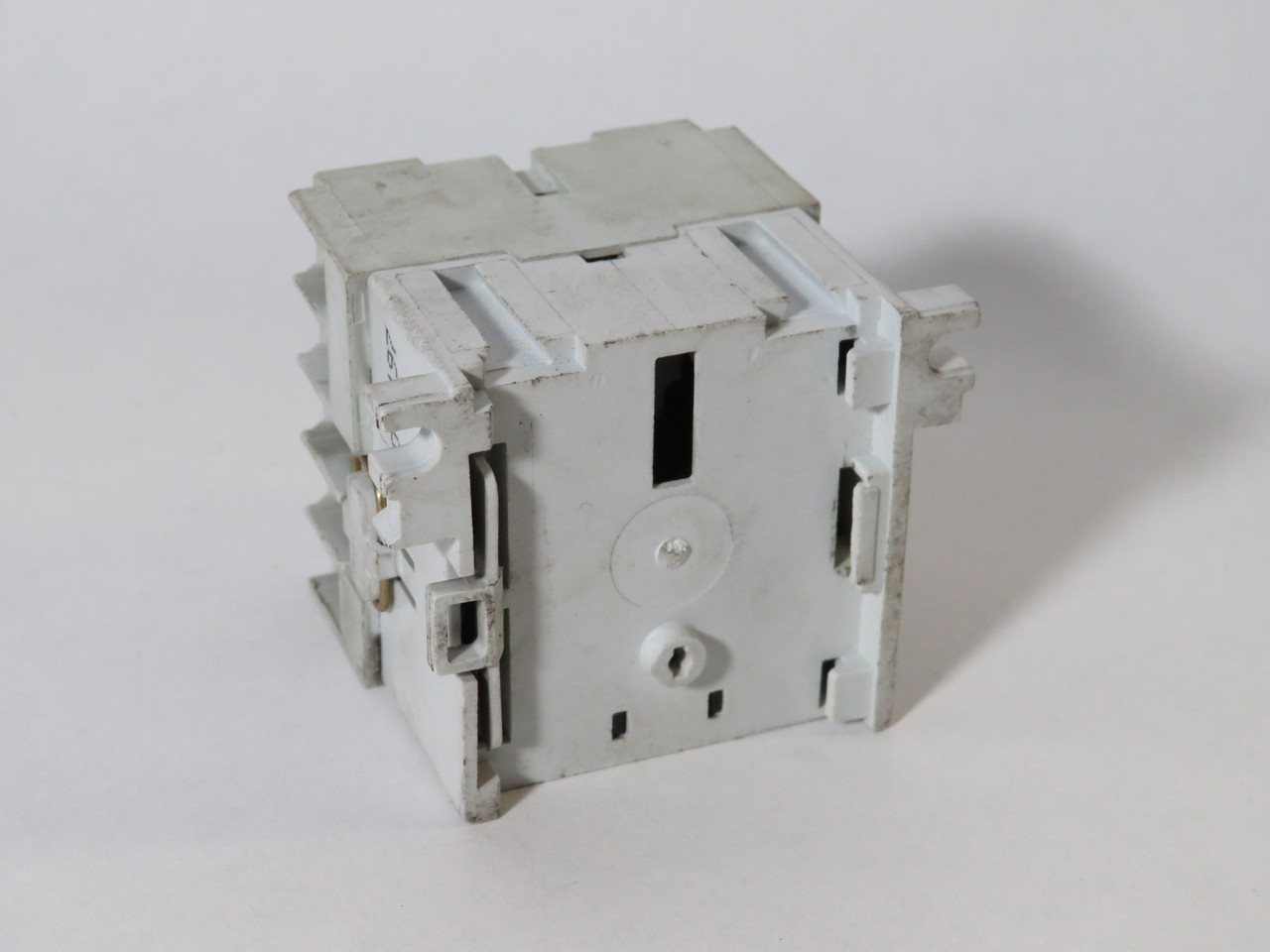 Allen-Bradley 100-M09ND3 Miniature Contactor 110V 50Hz 110-120V 60Hz 3P 1NO USED