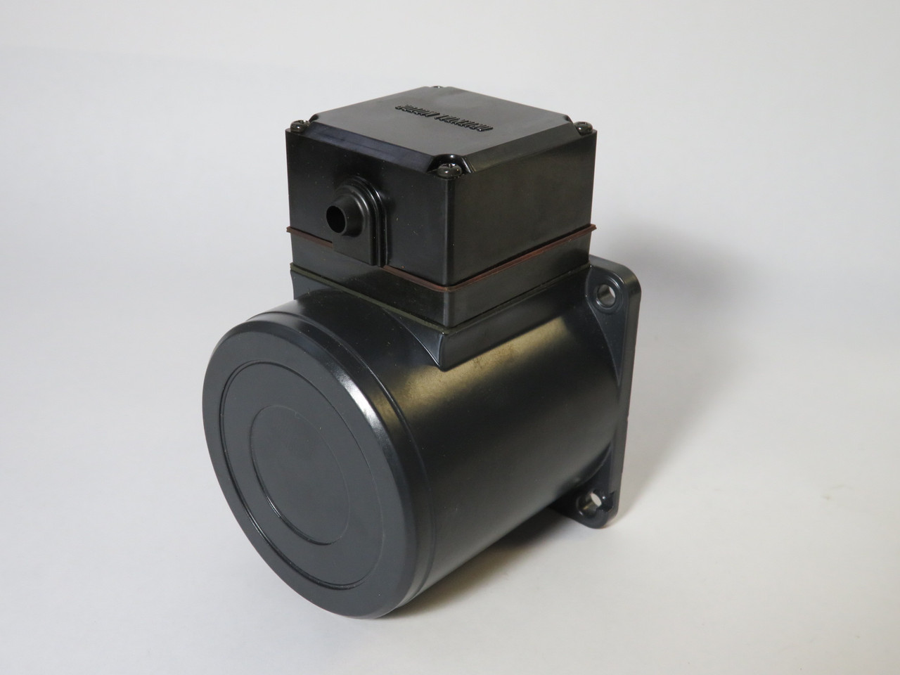 Oriental Motor 4IK25GN-CT Induction Motor 25W 1250/1500RPM 0.3A 50/60Hz NEW