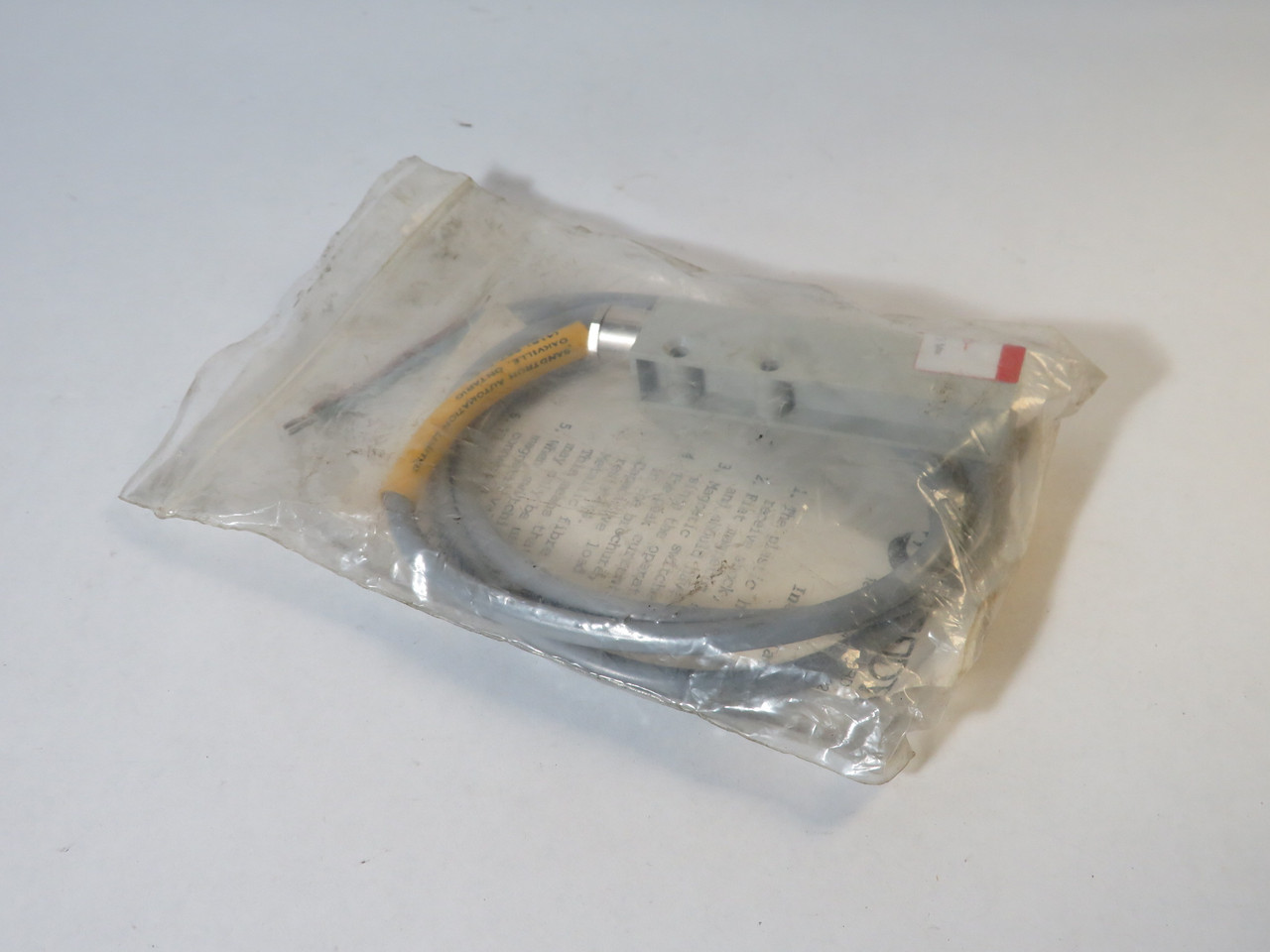 Kubler DRSM Magnetic Proximity Switch 220VAC/DC 100VA 1m L NWB