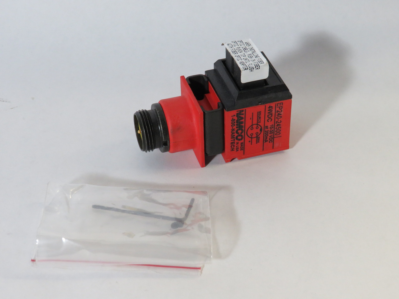 Namco EP240-24500 Photoelectric Sensor 10-30VDC 200 mA NPN/PNP BOX DAMAGE NEW