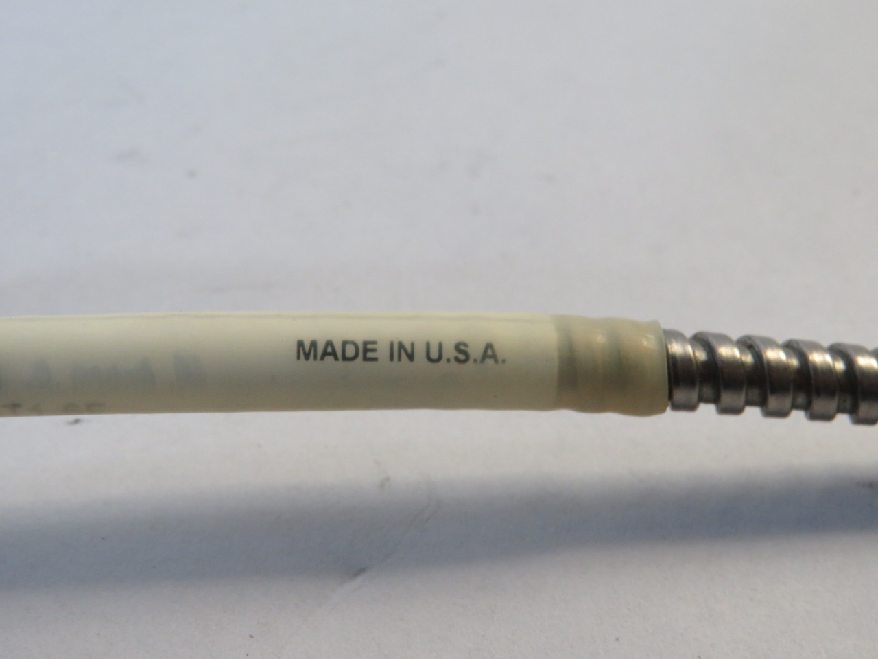 Omron E32-UTBT1-6F Armored Fiber Optic Cable 40cm Distance 0.25mm Min 6' L USED