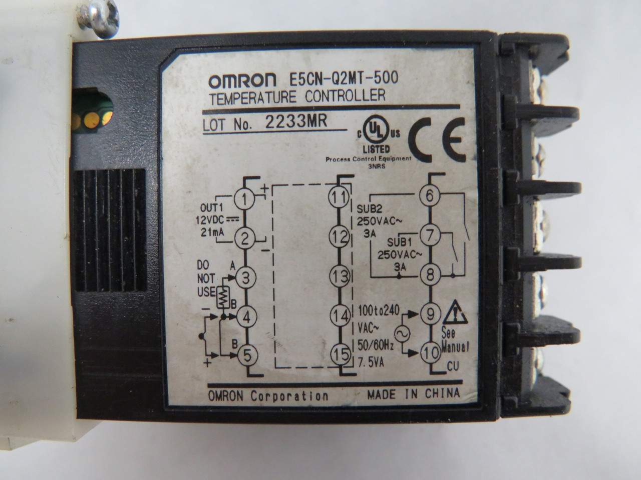 Omron E5CN-Q2MT-500-AC100-240 Digital Temperature Controller 100-240VAC USED