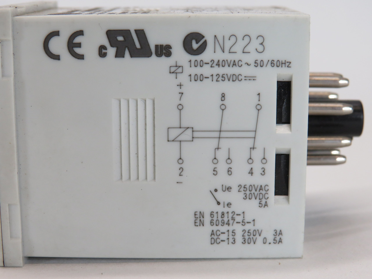 Allen-Bradley 700-HRM12TA17 Timing Relay Ser. C 0.05s-300h 100-240VAC 5A USED