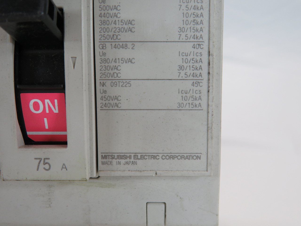 Mitsubishi NF125-CV3P75A Molded Case Circuit Breaker 75A 600V 3-Pole USED