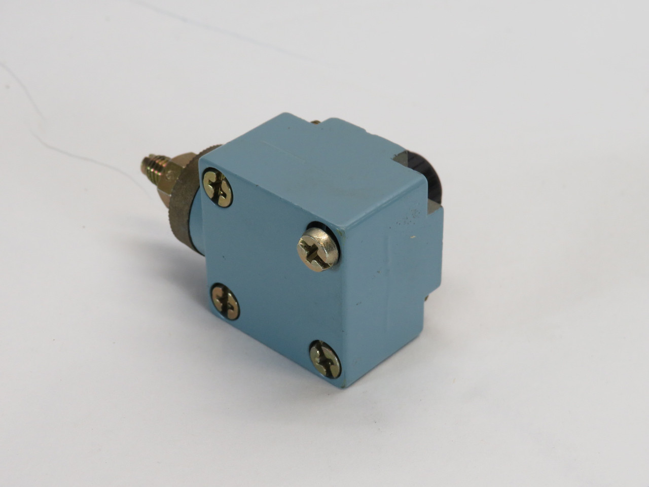 Telemecanique ZCKE05 Limit Switch Rotary Head NEW