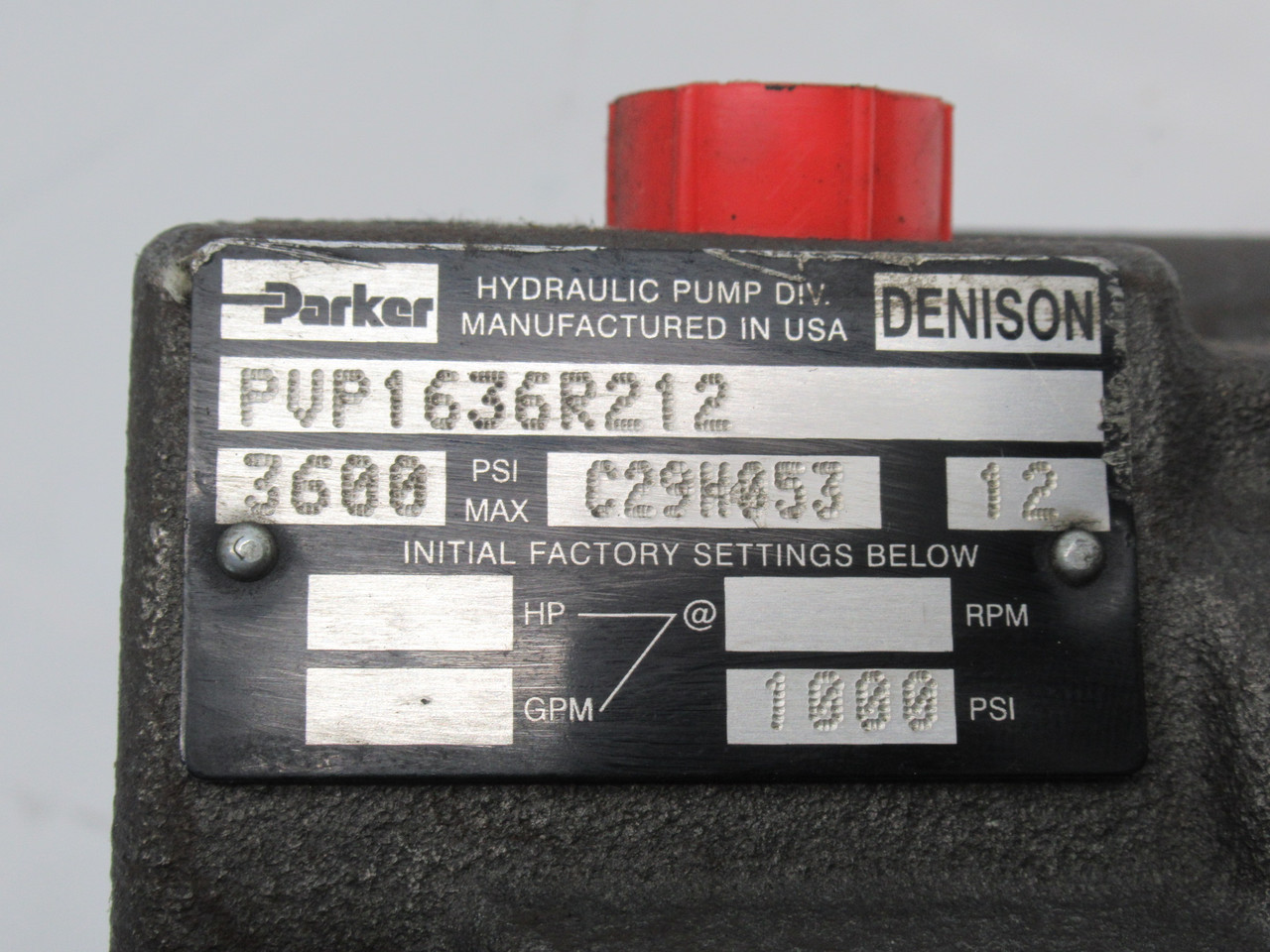 Parker PVP1636R212 Hydraulic Piston Pump 17-248 bar 250-3600 psi USED