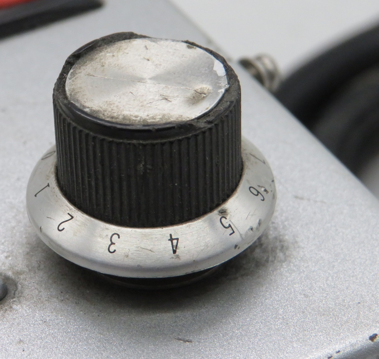 Rodix FC-40 Feeder Control Cube NO FUSE HOLDER/SHELF WEAR USED