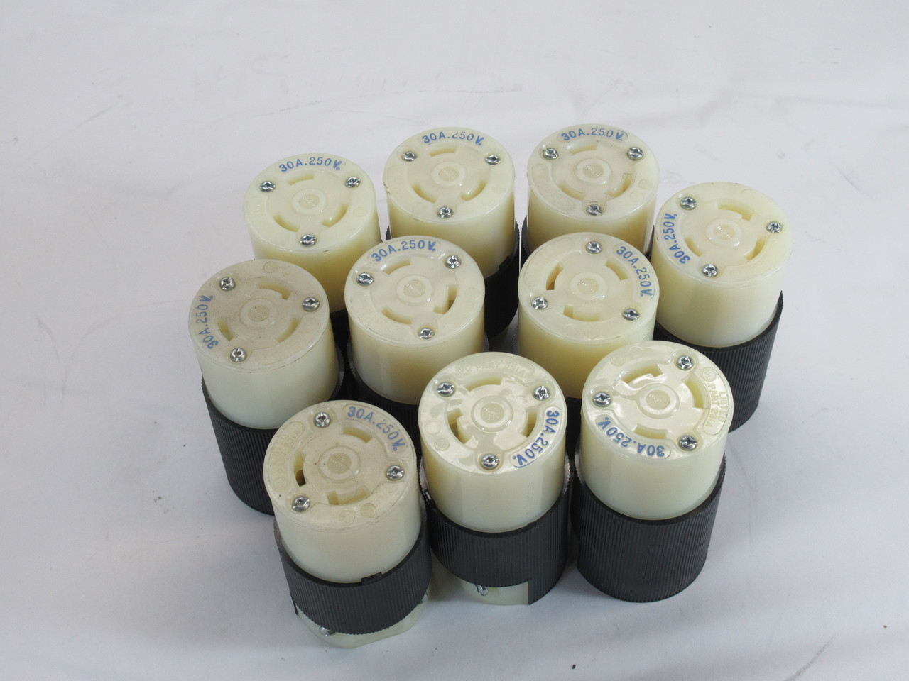 Hubbell 2623 Twist-Lock Connector 30A 250V 2 Pole Lot of 10 NOP