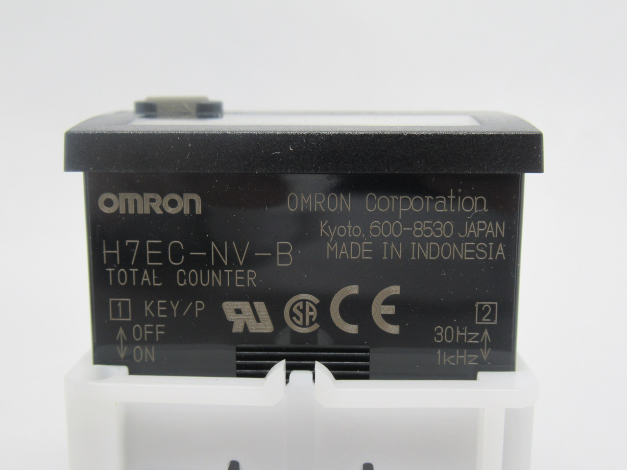 Omron H7EC-NV-B  8-Digit Total Counter 4.5-30VDC NEW