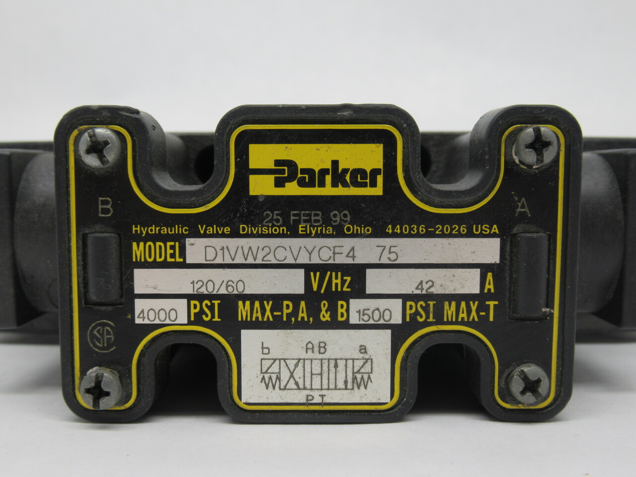 Parker D1VW2CVYCF4-75 Directional Control Valve 120V 60Hz 1500/4000 psi USED