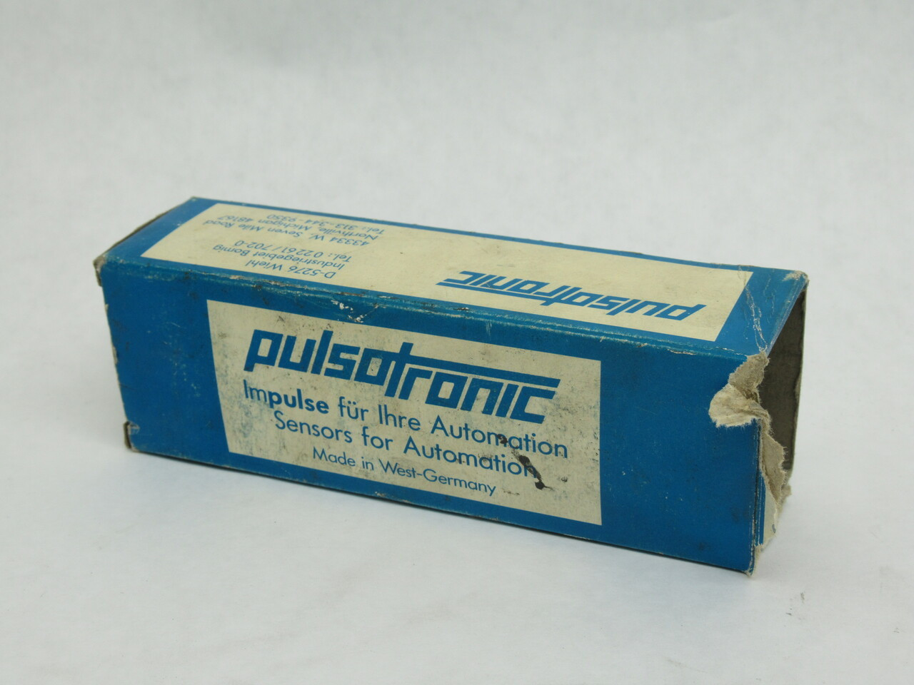 Pulsotronic 9914-0300 Proximity Sensor 24VDC 5-10mm Distance SHELF WEAR NEW