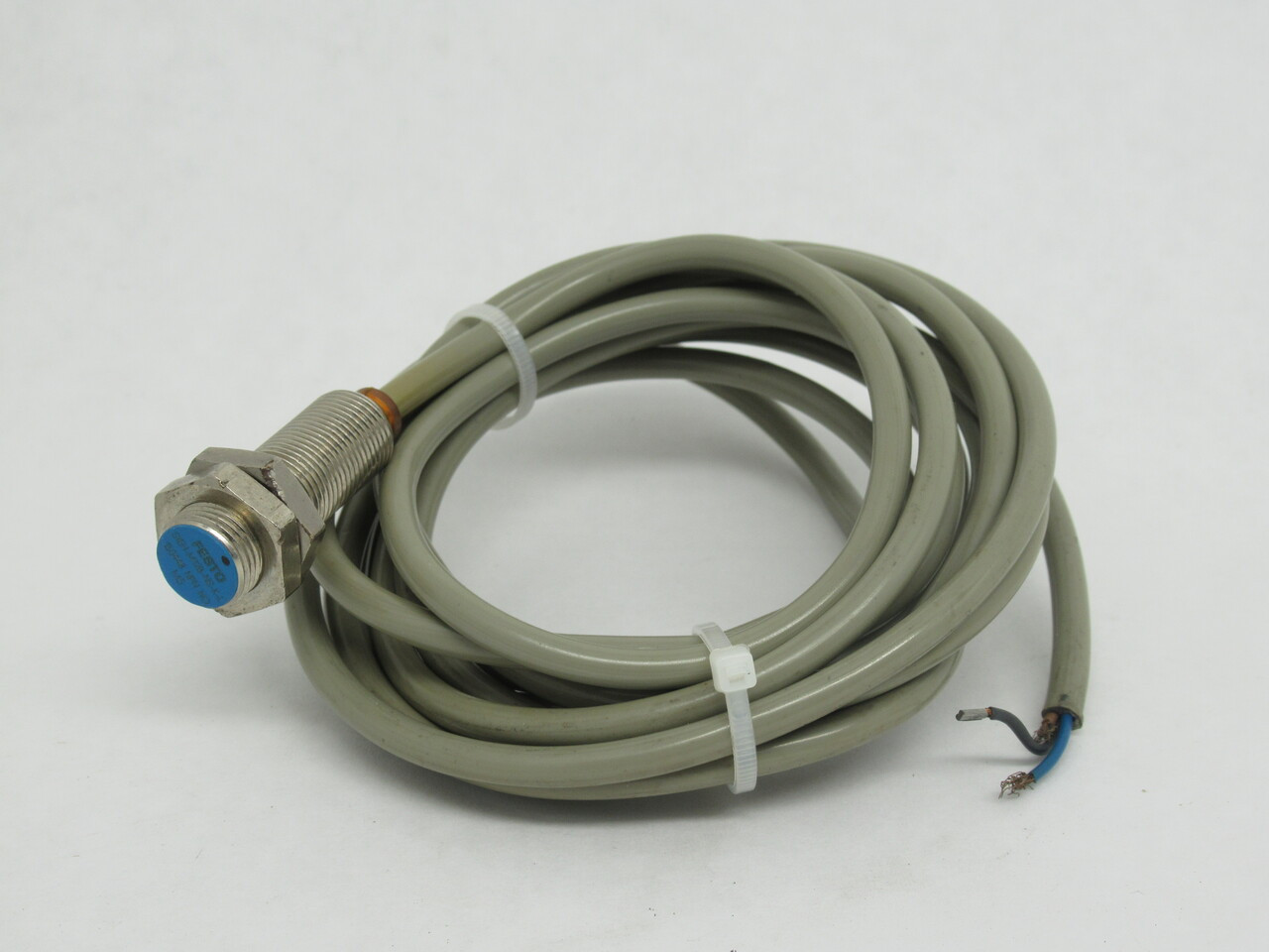 Festo 150448 SIEH-M12B-NS-K-L Proximity Sensor 10-30VDC 4mm Distance NPN NO USED