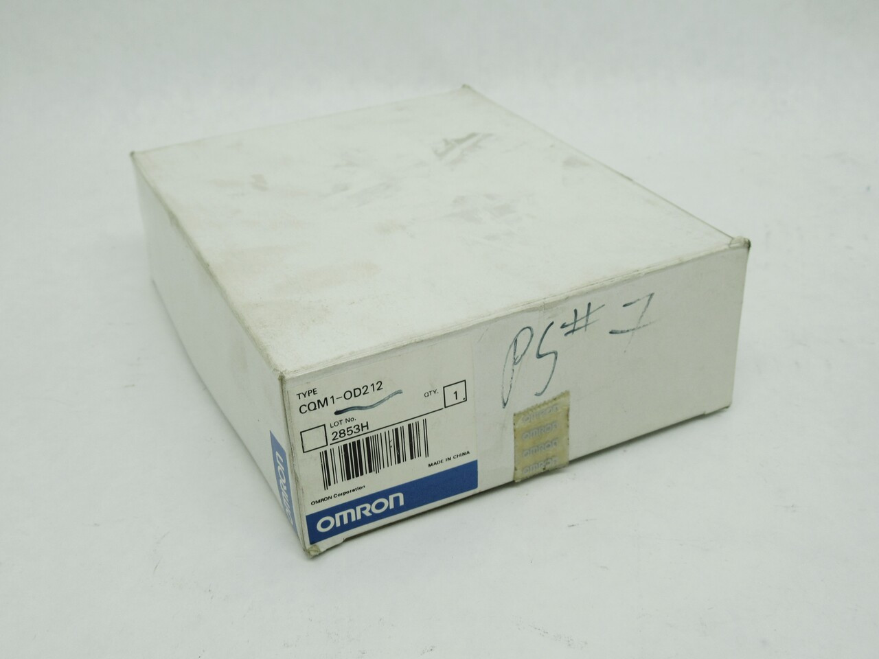 Omron CQM1-OD212 Output Module 5-24VDC 0.3A/Point 4.8A 16-Point BOX WEAR NEW