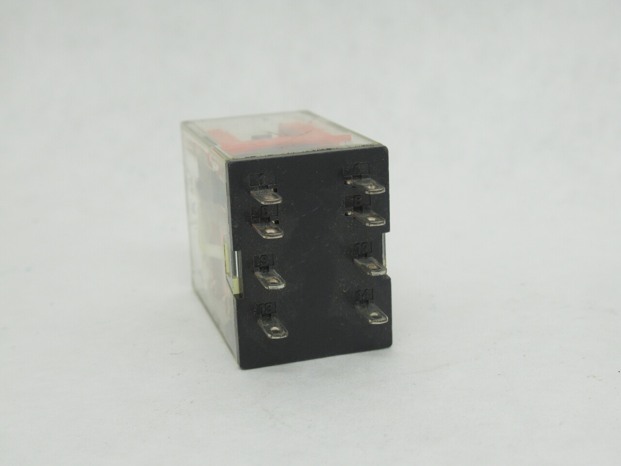 Omron MY2N-AC220/240(S) Plug-In Relay 220/240VAC 10A 8-Blade USED