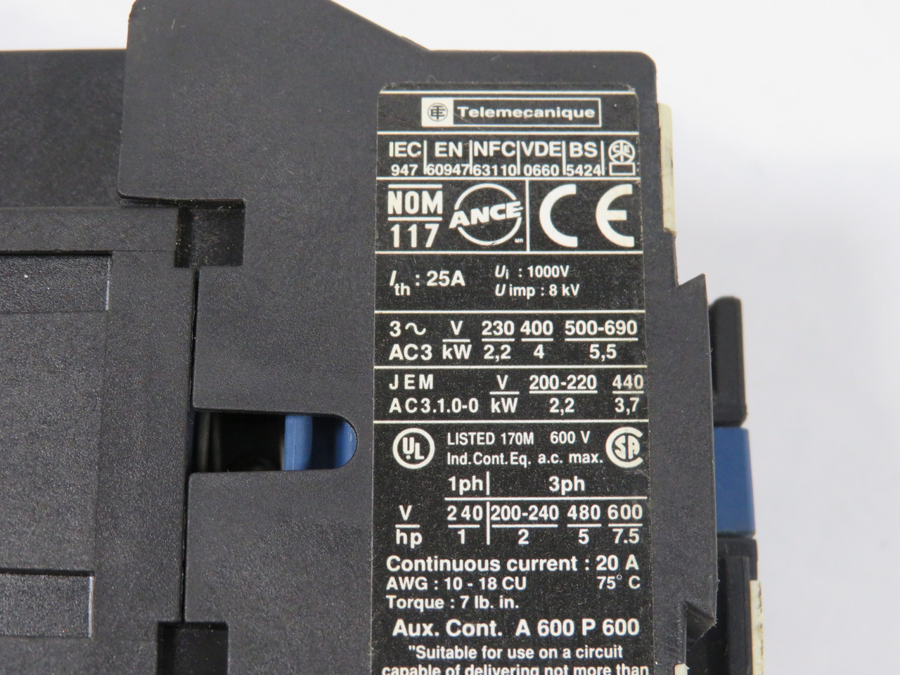 Telemecanique LC1D0910M6 Contactor 3P 1NO 25A 220V 60Hz USED