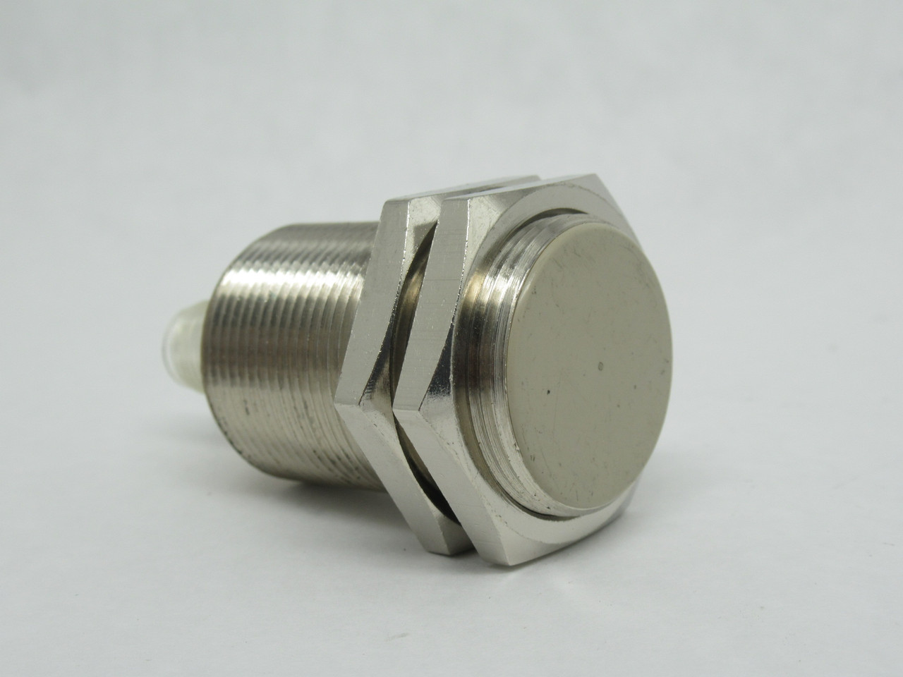 Omron TL-X10C1-P1E Proximity Sensor 12-24VDC 10mm Distance NPN NO USED