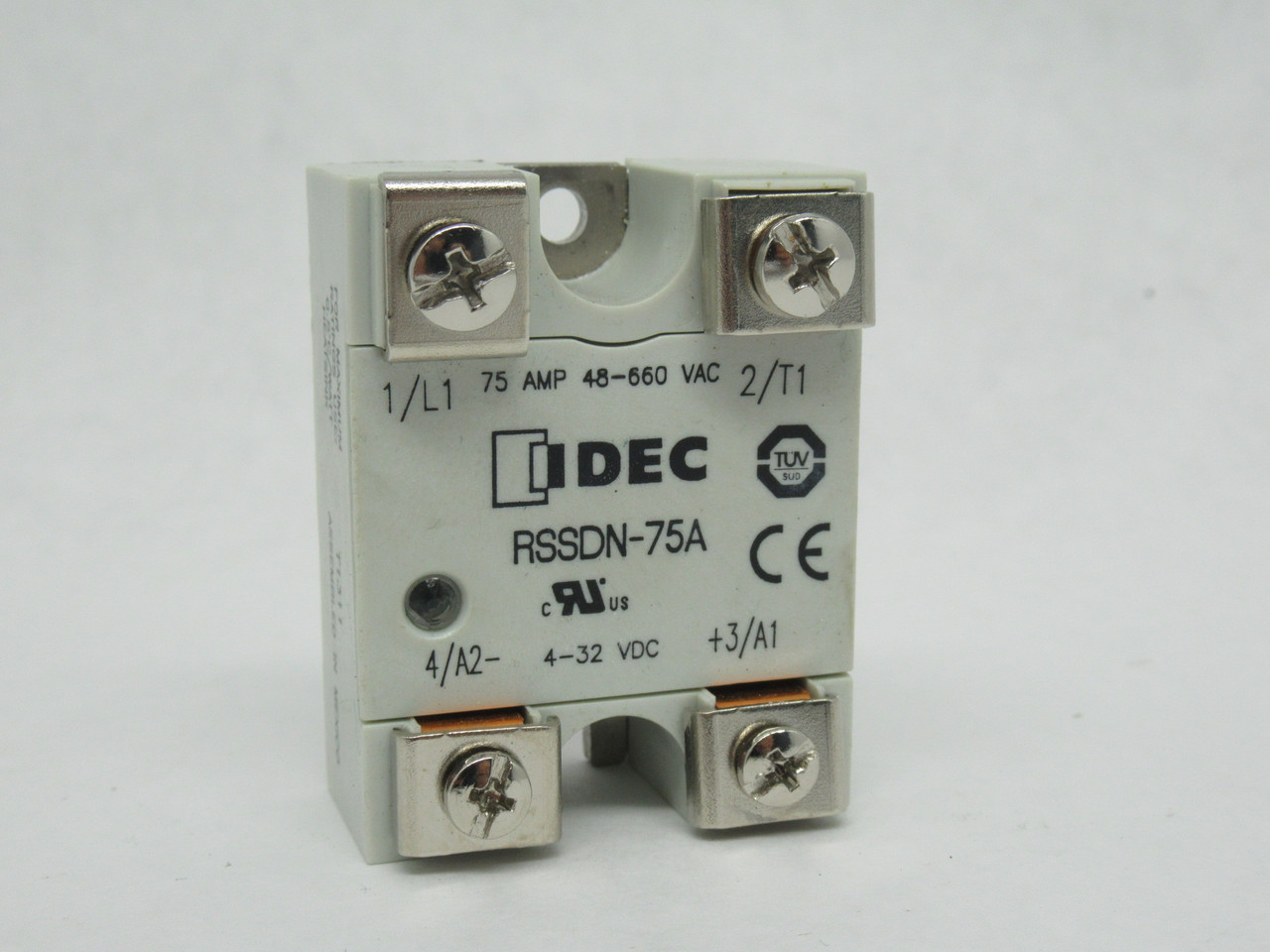 IDEC RSSDN-75A Solid State Relay 75A 48-660V 4-32VDC USED