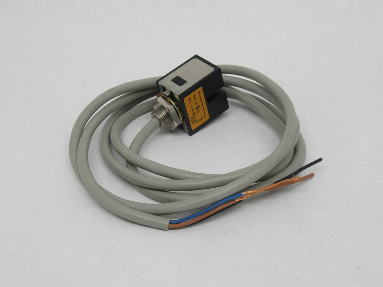 Omron TL-G3D Inductive Proximity Sensor 12VDC 7.5mm Distance 1m L BOX WEAR NEW