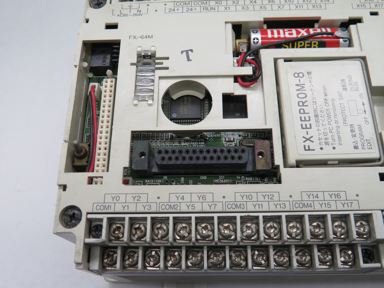 Mitsubishi FX2-64MT Combined I/O Module 64I/O RUST/MISSING FRONT PLATES USED