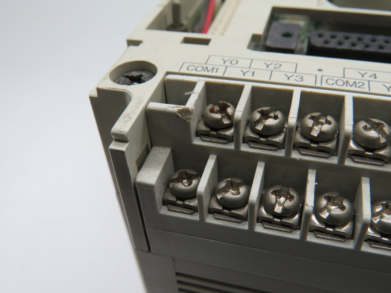 Mitsubishi FX2-64MT Combined I/O Module 64I/O RUST/MISSING FRONT PLATES USED