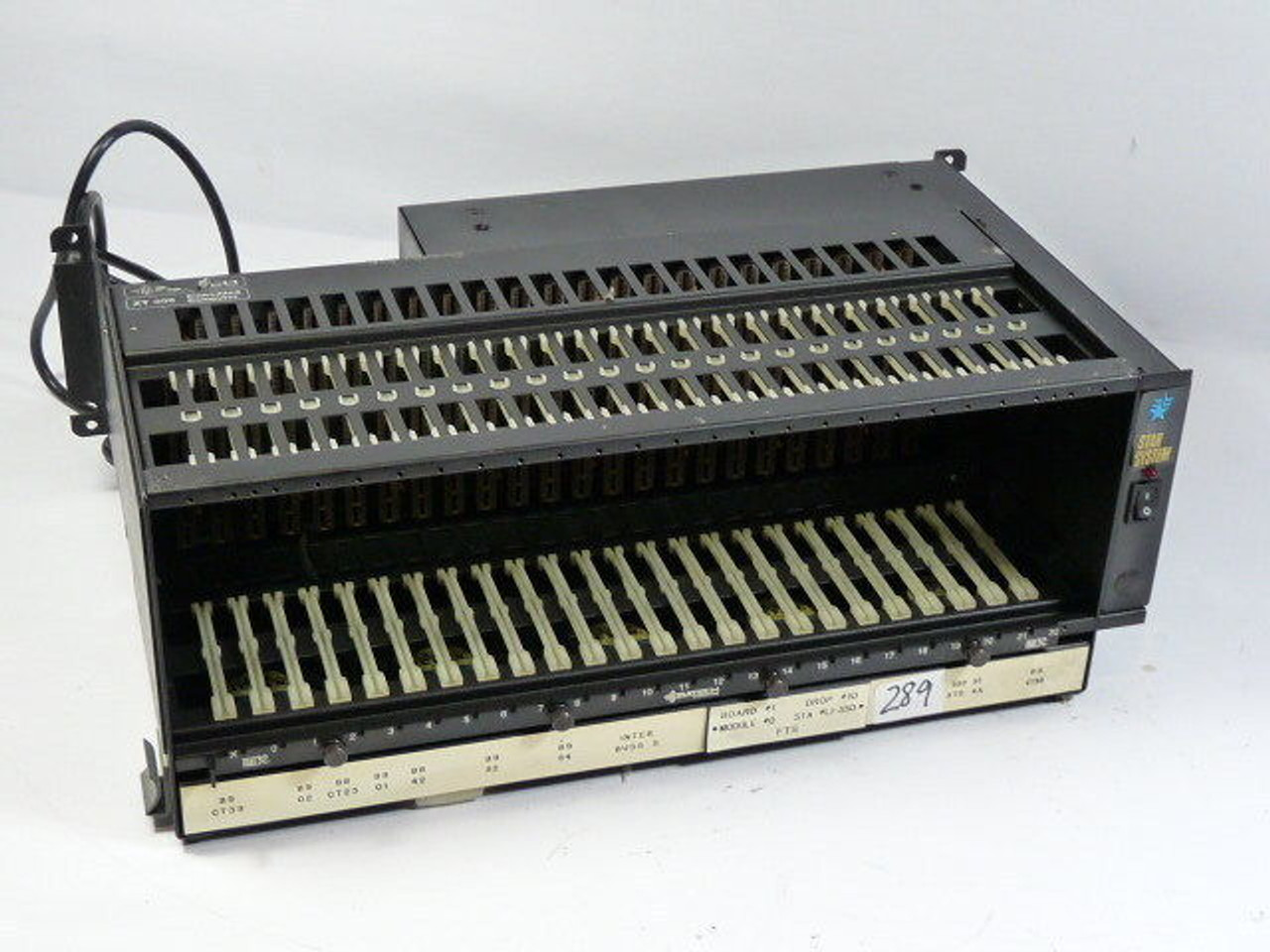 Ziatech ZT-200-24WP2F1-A Computer Card Cage 24 Slot 90-264 VAC USED