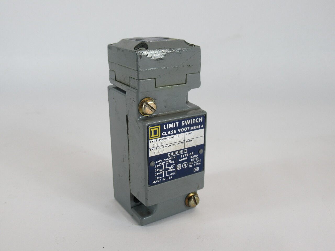 Square D 9007C62B2 Limit Switch C/W Type B Operating Head COSMETIC DAMAGE USED