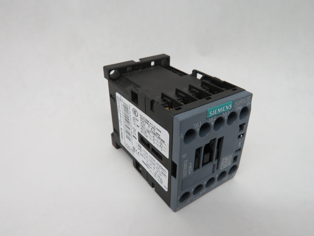 Siemens 3RT2016-1FB41 Contactor 22A 24VDC 4kW 400V 1NO 3Pole USED