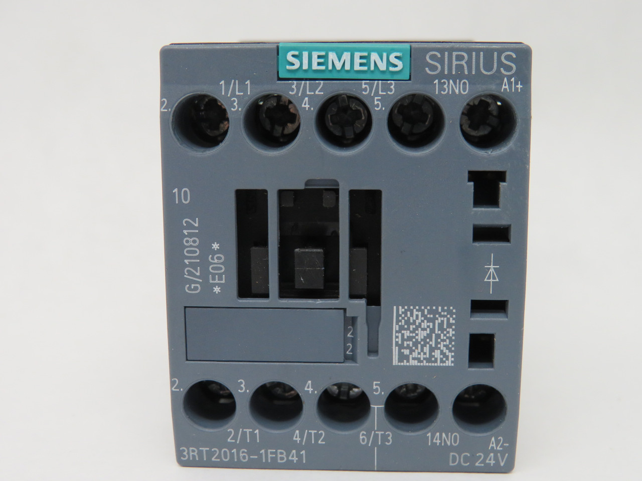 Siemens 3RT2016-1FB41 Contactor 22A 24VDC 4kW 400V 1NO 3Pole USED