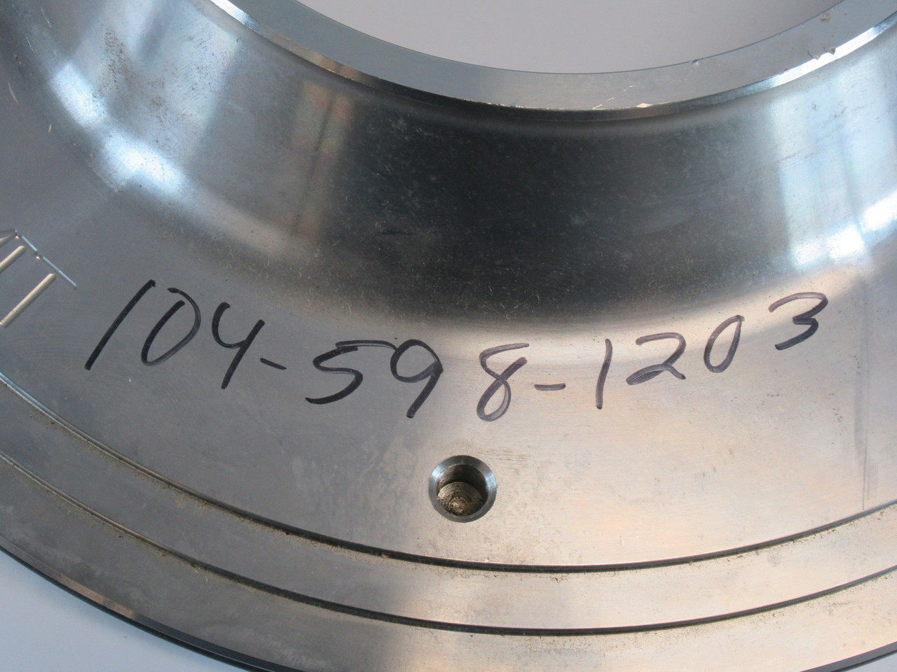 Summit 104-598-1203 Side Suction Plate 17.5" OD 8" ID 6X8-18 SHELF WEAR NOP