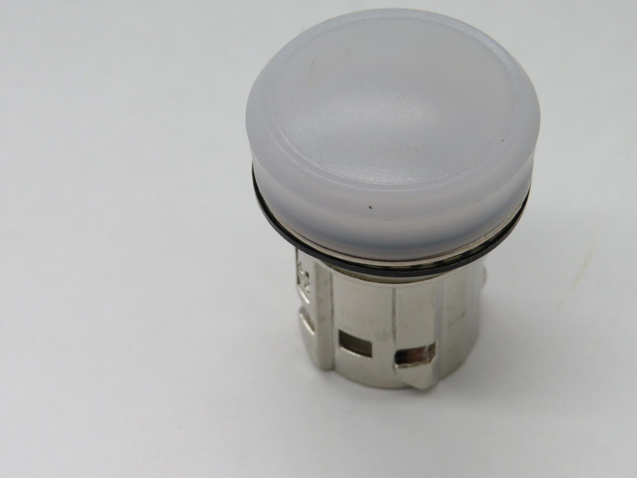 Siemens 3SU1051-6AA60-0AA0 White Metal Indicator Light NOP