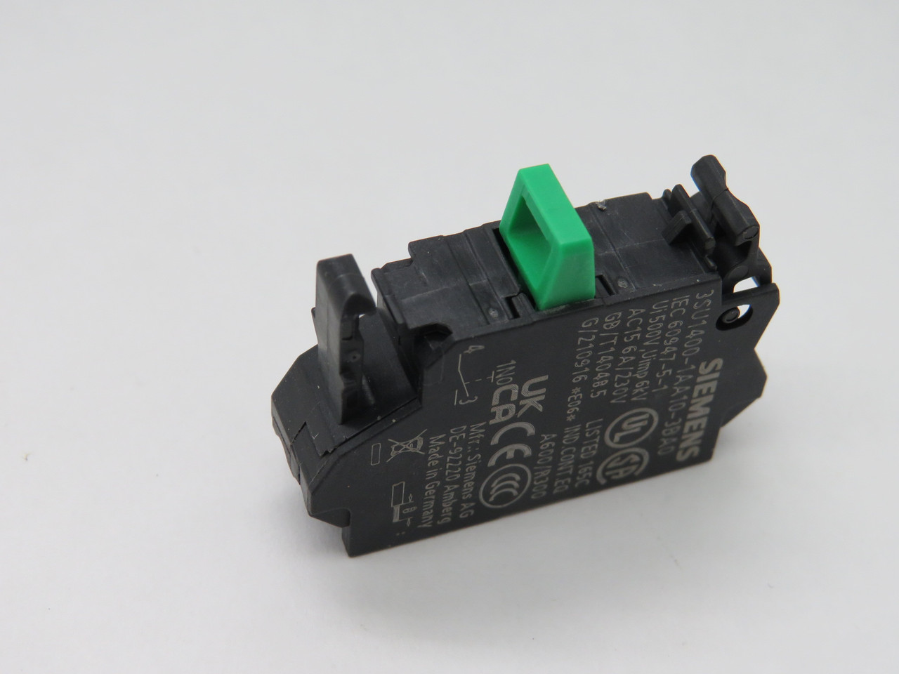 Siemens 3SU1400-1AA10-3BA0 Push Button Contact Block 1NO 500V AC15 6A 230V USED