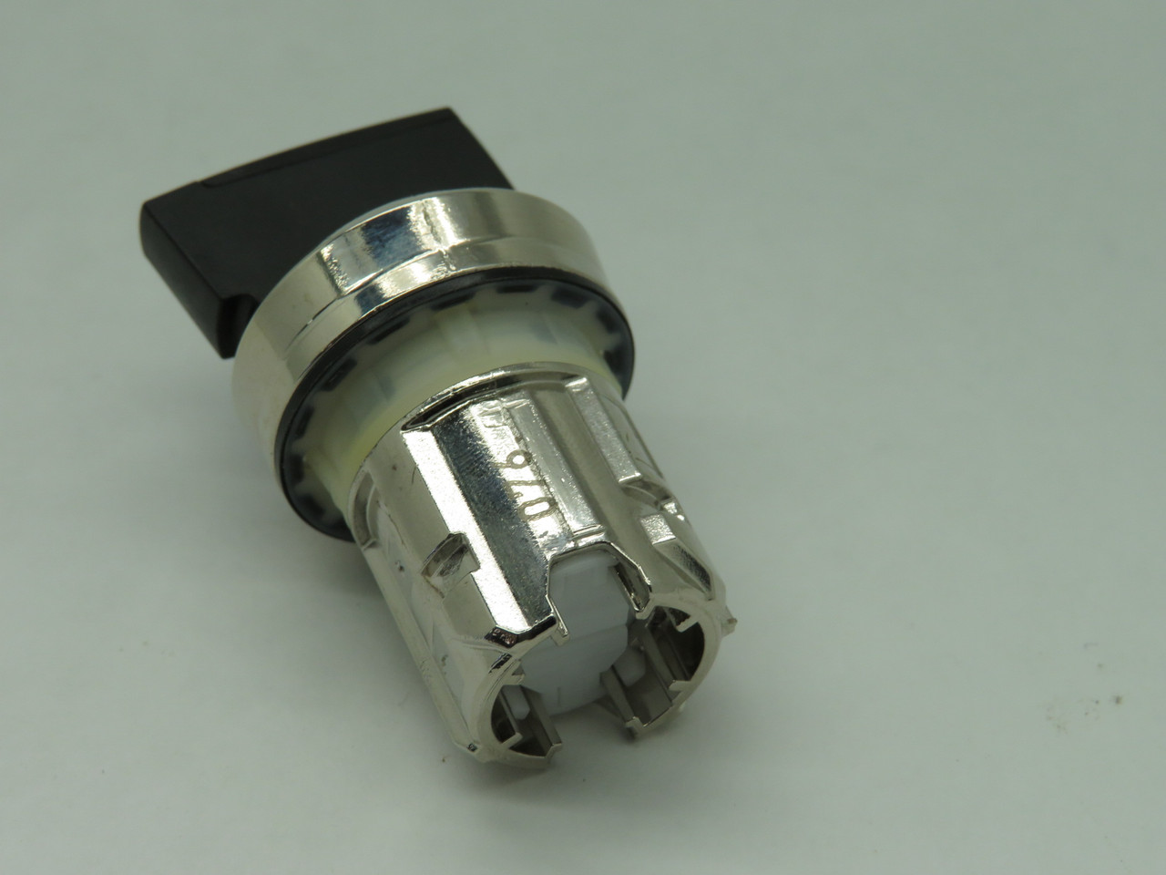 Siemens 3SU1052-2BL10-0AA0 3 Position Metal Selector Switch Maintained NOP