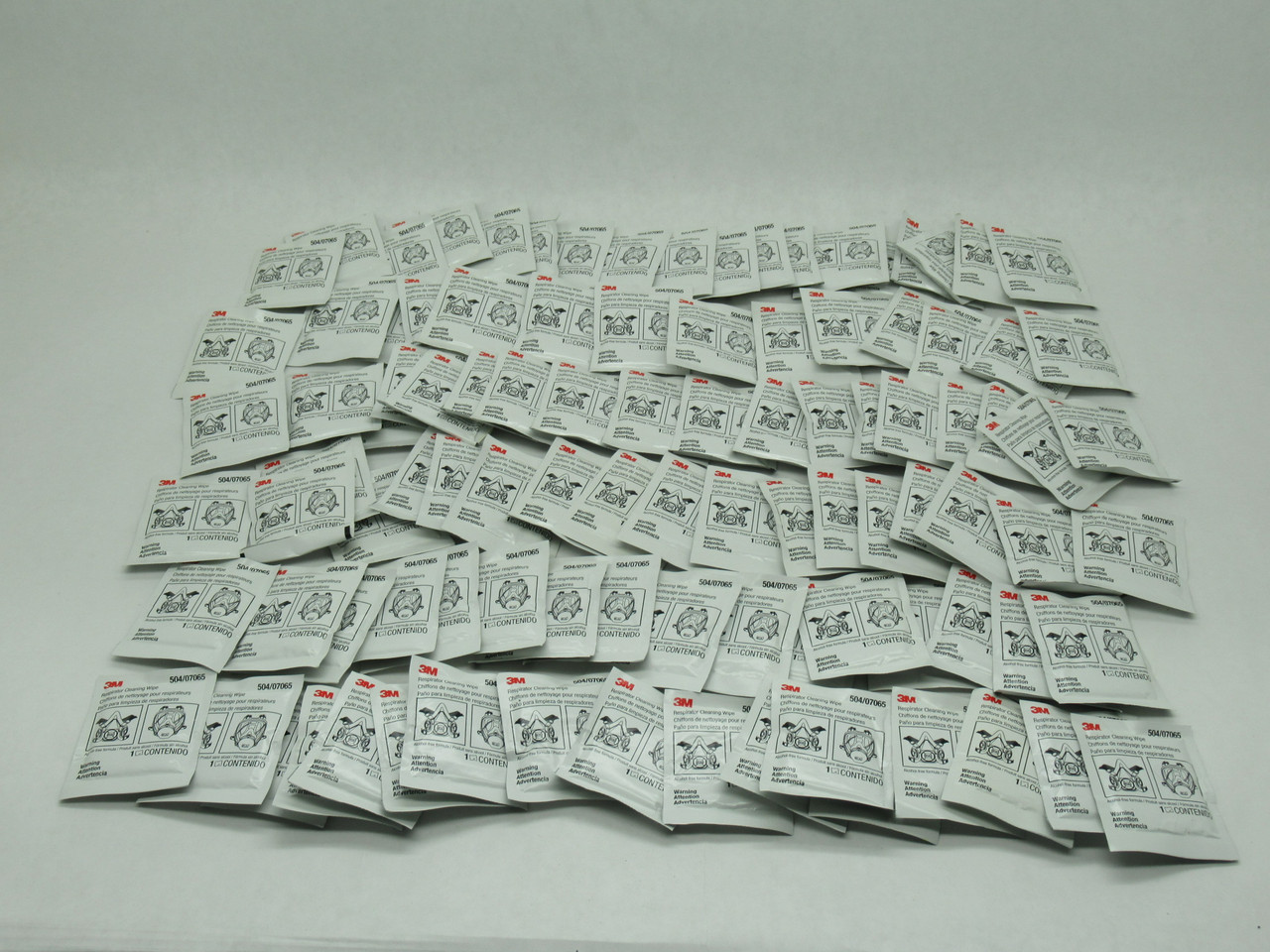 3M 504/07065 Respirator Cleaning Wipe 8x10" *100-Pack* NEW