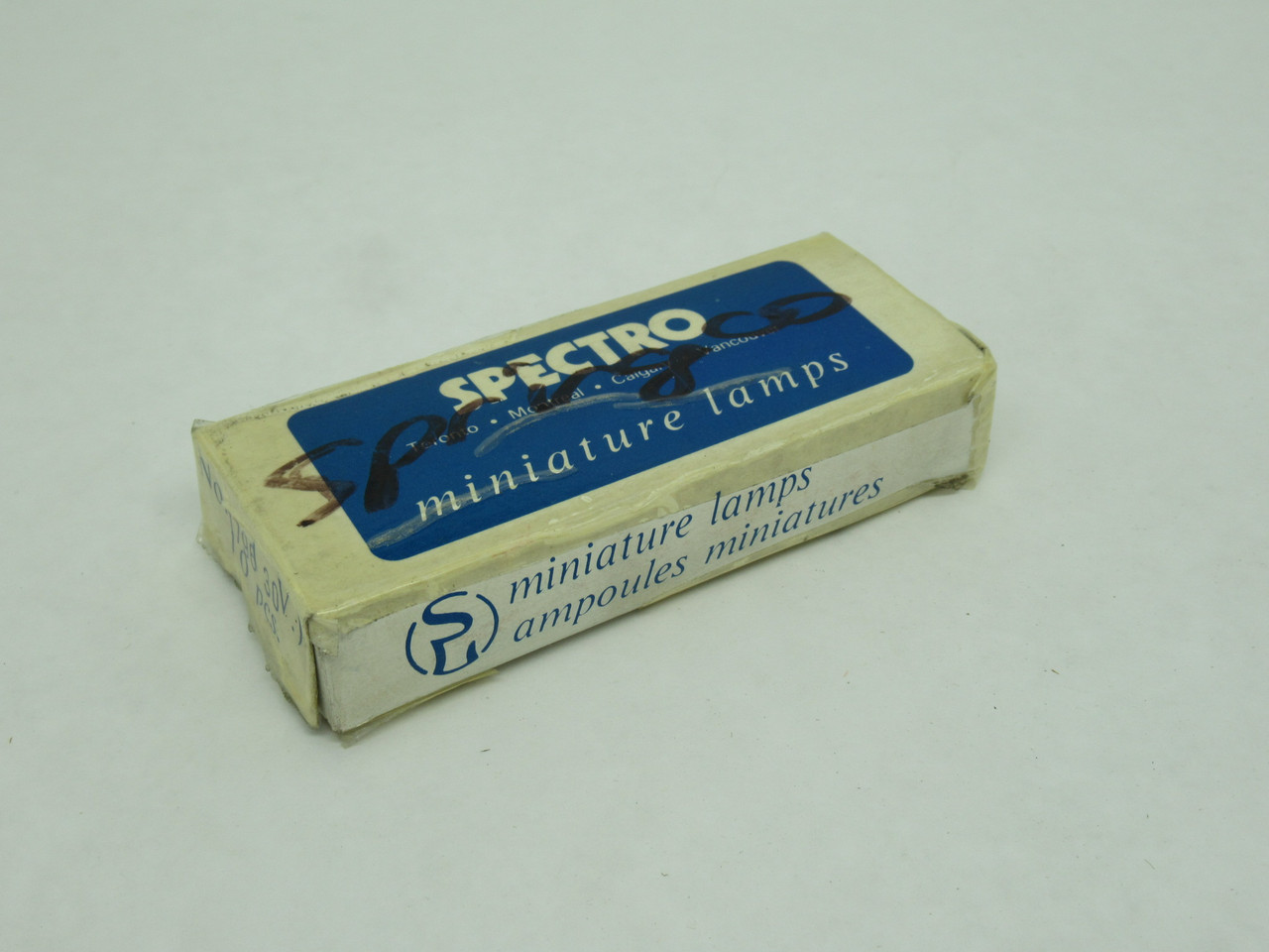 Spectro 1796 Miniature Incandescent Bulb 30V 0.17A Lot of 9 BOX DAMAGE NEW