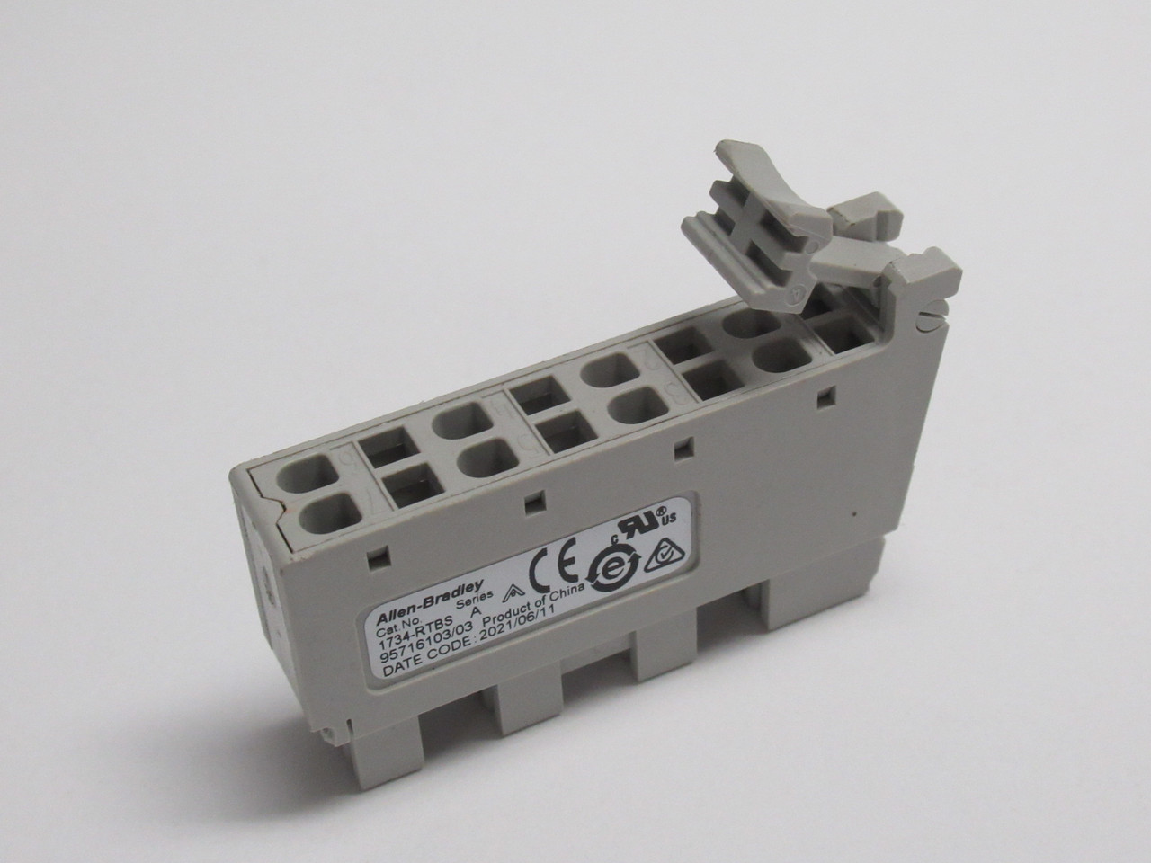 Allen-Bradley 1734-RTBS Series A Point I/O Terminal Block USED