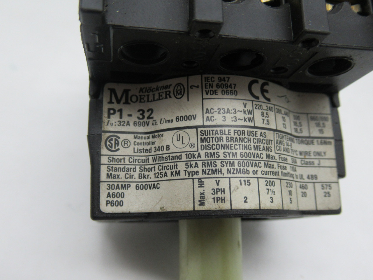 Klockner-Moeller P1-32 Disconnect Switch Base 32A 690V 3-Pole SHELF WEAR NOP