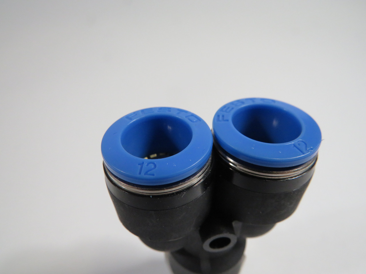 Festo 153147 QSY-1/2-12 Push-In Y-Fitting R1/2" Thread 12mm Tube OD NOP