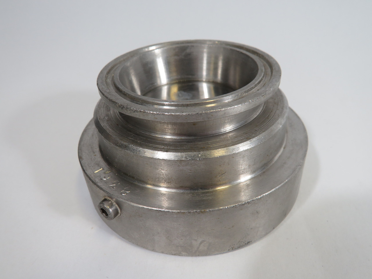 Mano Membrane Dry Pressure Gauge 0-30psi 3-1/2"D Clamp-Mount *No Clamp* USED