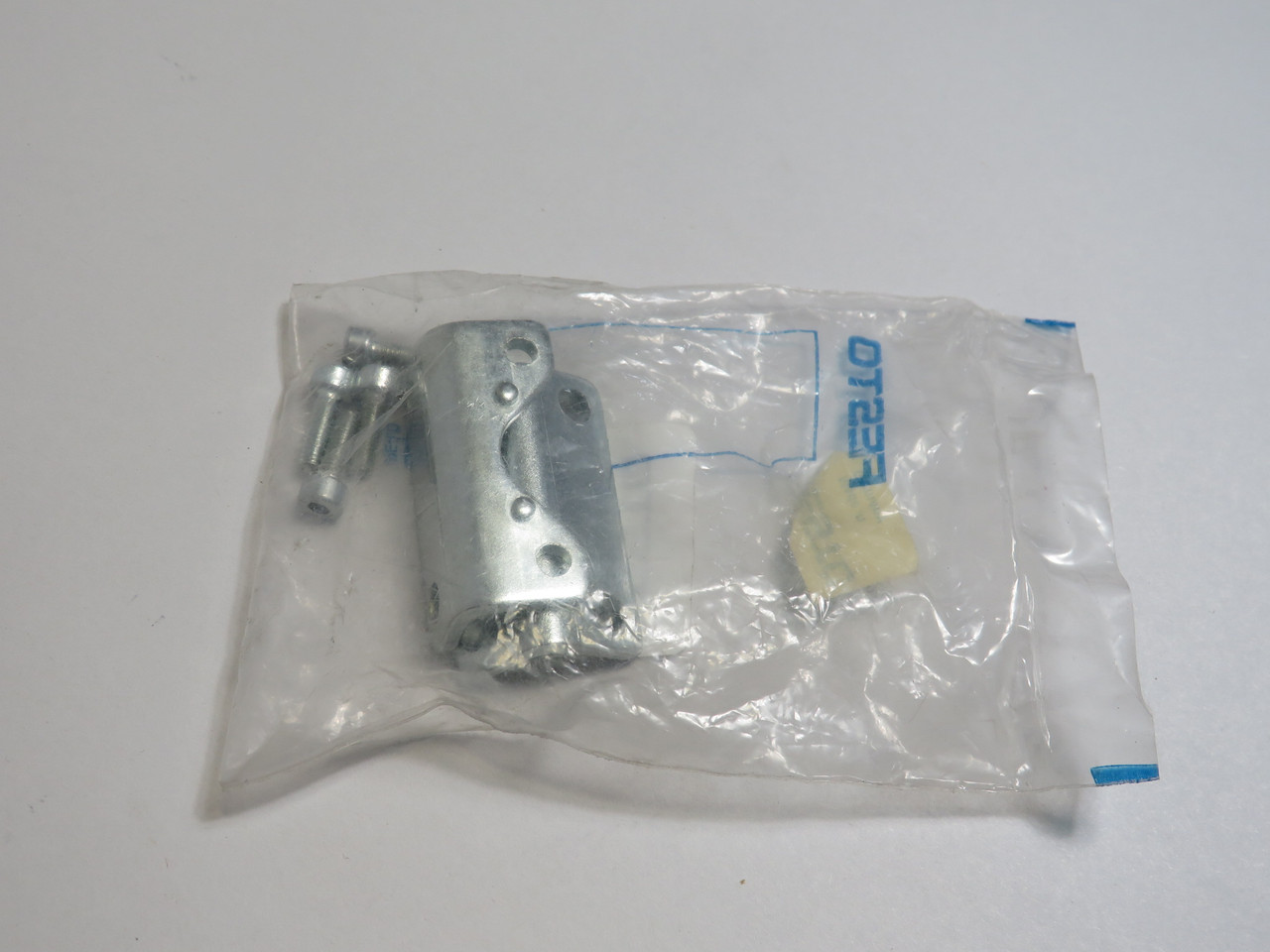 Festo 150731 HP-25 Foot Mounting for Pneumatic Cylinder ! NWB !