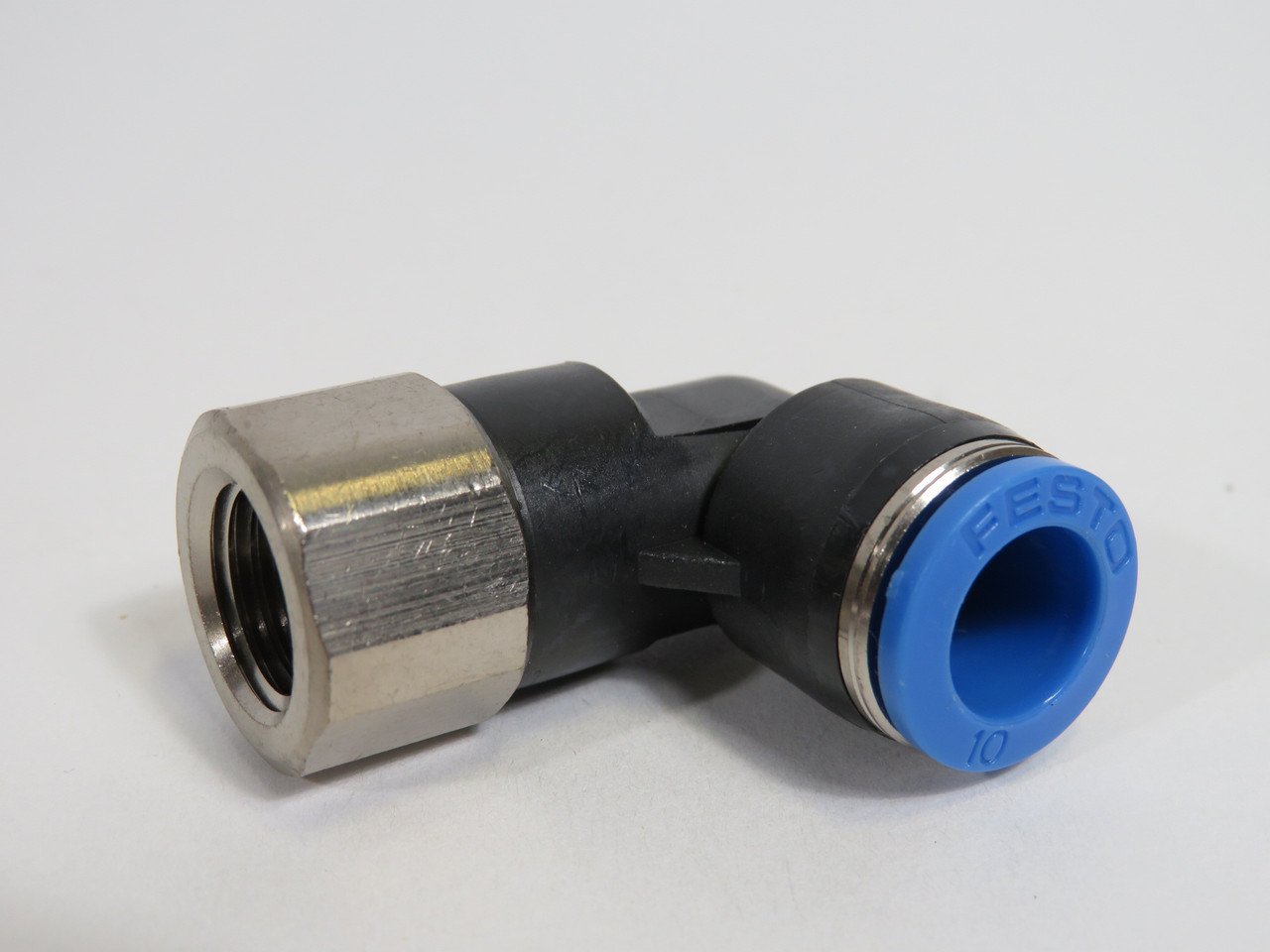 Festo 153279 QSLF-1/4-10 Push-In L-Fitting G1/4" Thread 10mm Tubing OD NOP