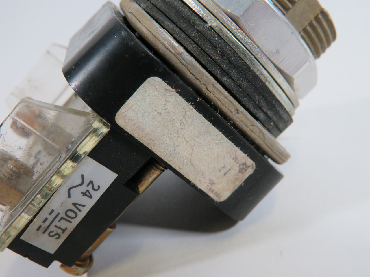 Allen-Bradley 800T-Q24 Ser N Universal Pilot Light 24V No Lens/No Label USED