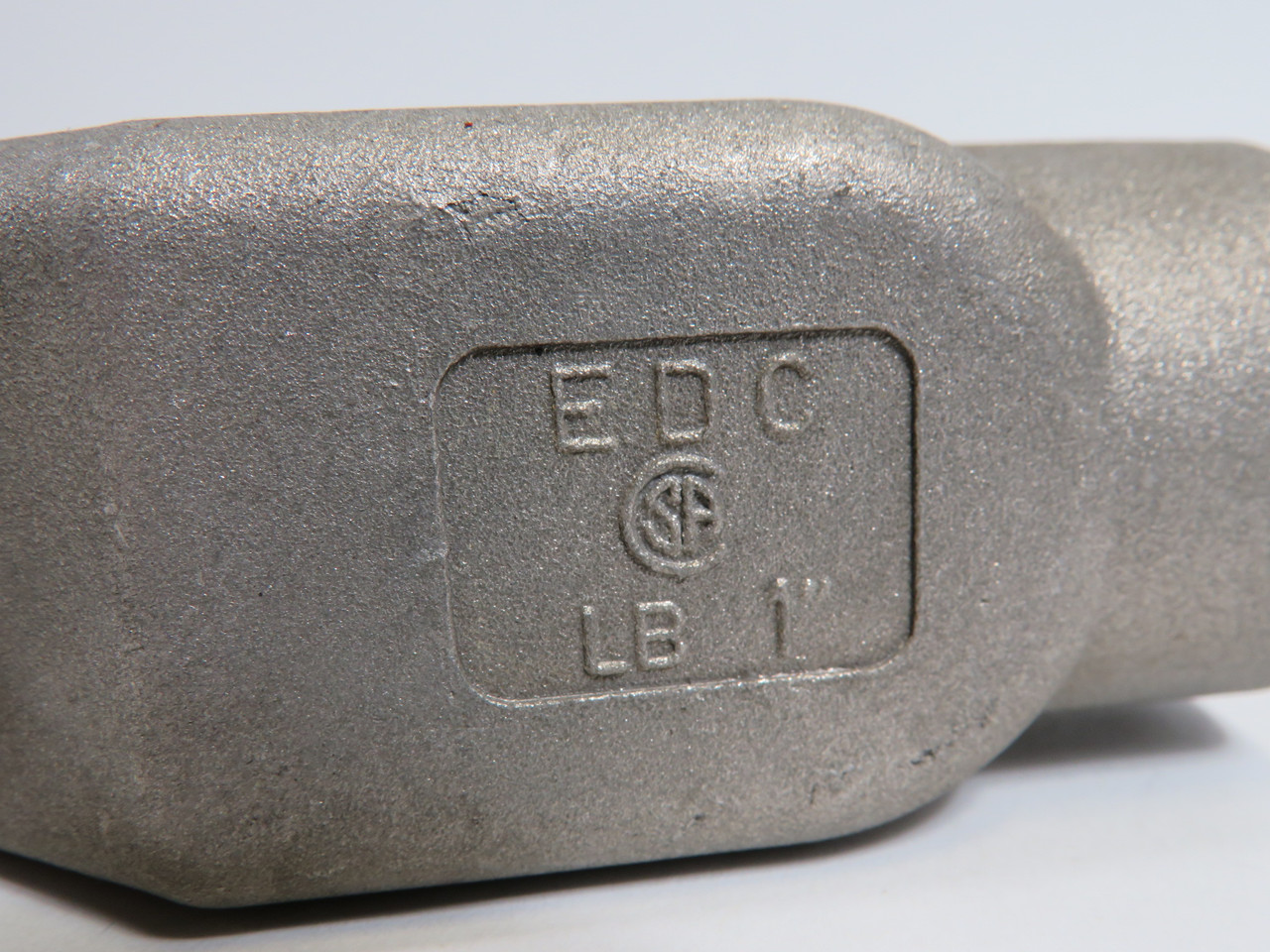 EDC LB-1 Threaded/Set-Screw Conduit Body 1" LB w/ Cover and Gasket USED