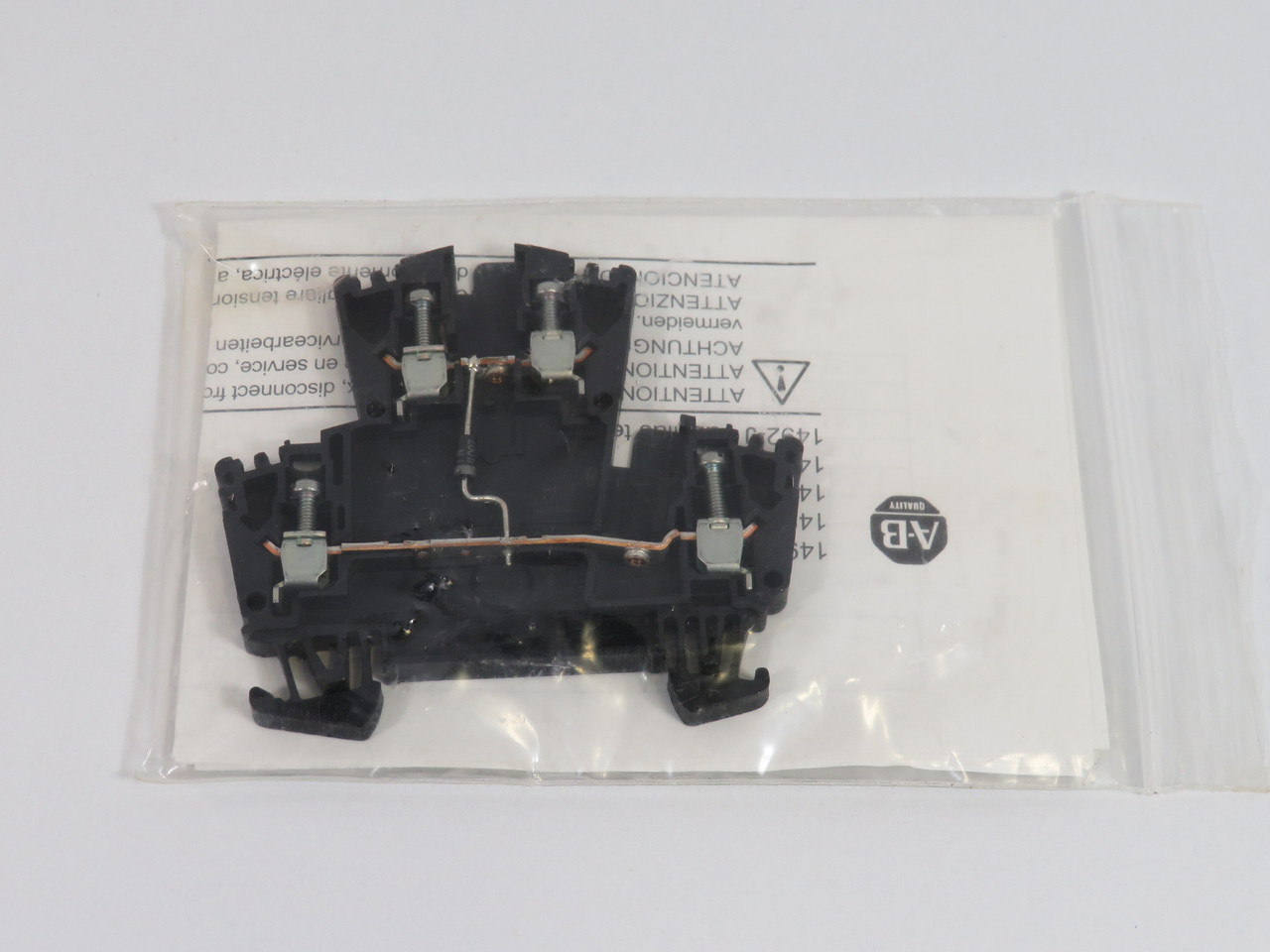 Allen-Bradley 1492-JD3DF Series A Two-Level Terminal Block 600V BLACK ! NWB !