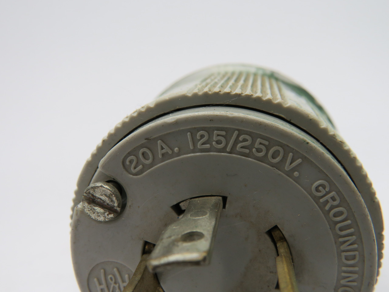 Arrow-Hart 6402 Locking Plug 20A 125/250V 4W 3P SHELF WEAR/PAINT USED